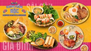 cơm tấm mộc